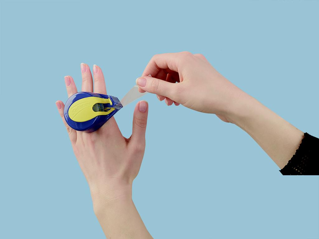 Sellotape On Hand Dispenser Including 18mm X 15m Roll