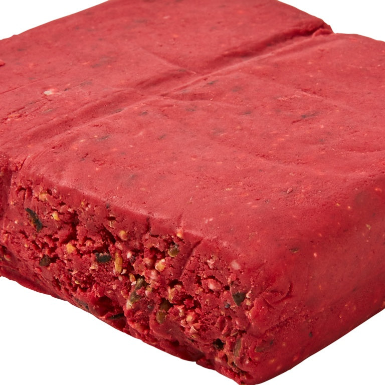 Ambassador Deluxe Suet Cake With Berries 300g