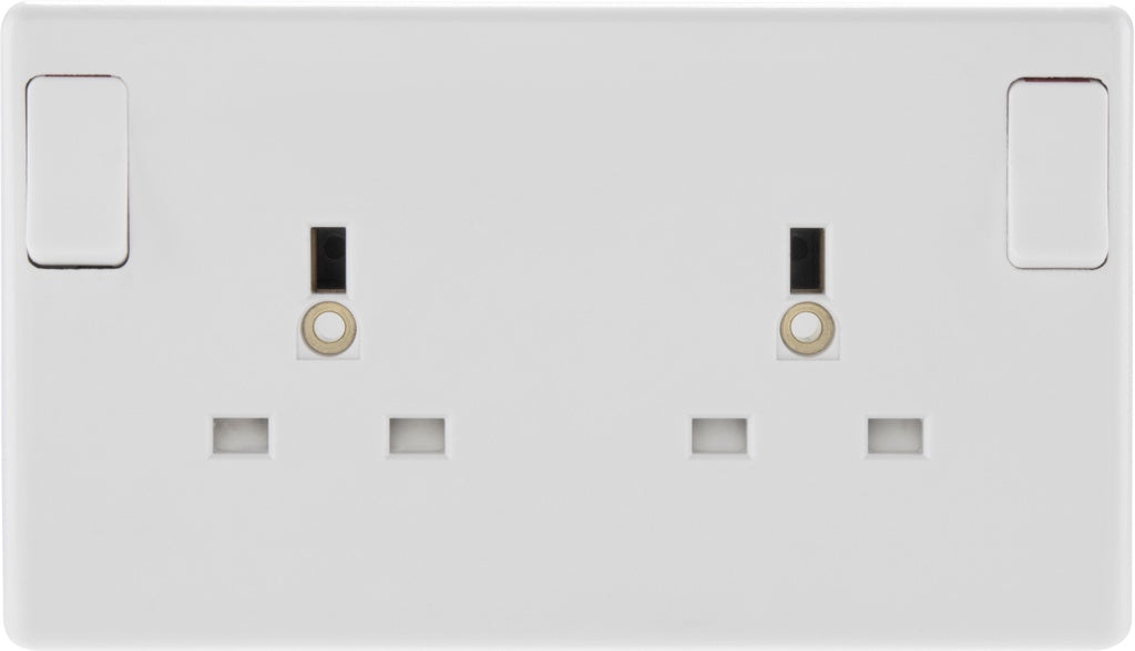 Bg 2 Gang White Round Edge Single Pole Switched Socket 13a