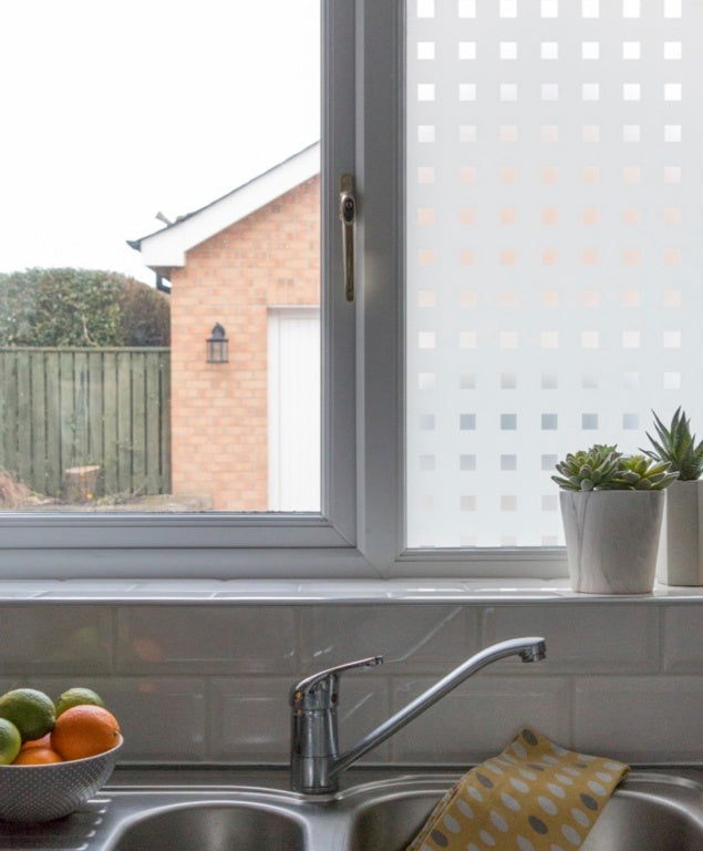 D C Fix�� Static Cling Window Film Caree 90cm X 1.5m