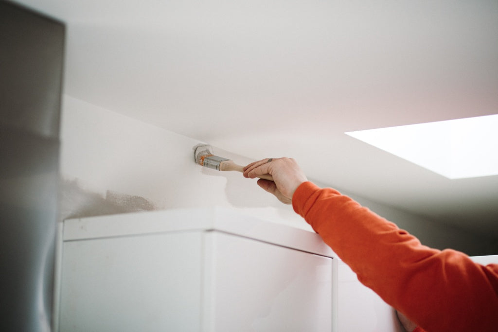 Hamilton For The Trade Long Handled Angled Brush 1.5"