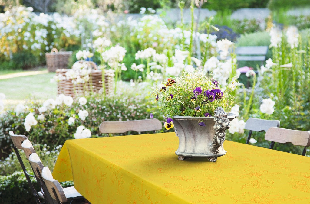 D C Fix�� Manhattan Tablecloth Palmas Yellow 20m Roll X 140cm