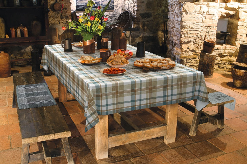 D C Fix�� Manhattan Tablecloth Borneo Blue 20m Roll X 140cm