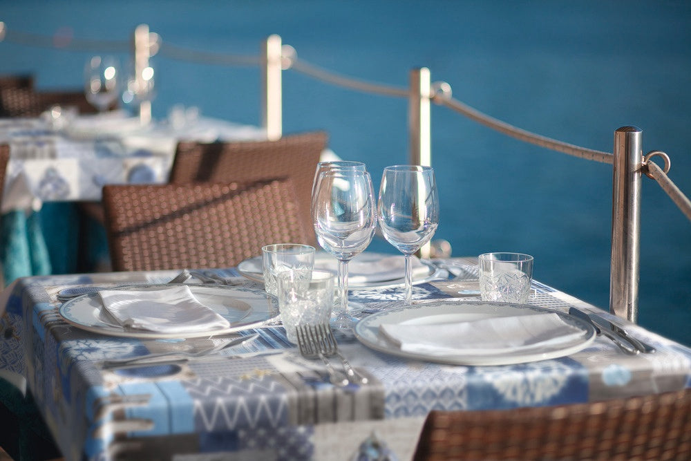 D C Fix�� Manhattan Tablecloth Sidney 20m Roll X 140cm