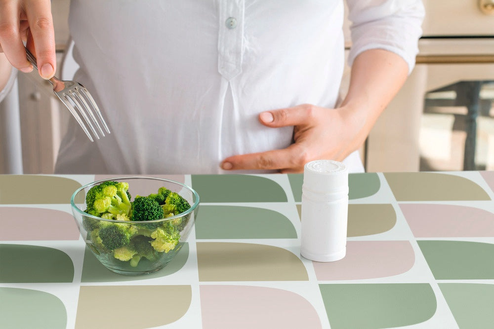 D C Fix�� Manhattan Tablecloth Dotty 20m Roll X 140cm