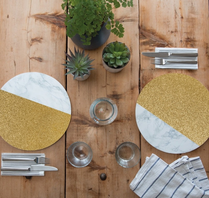 D C Fix�� Self Adhesive Film Glitter Gold 45cm X 1.5m
