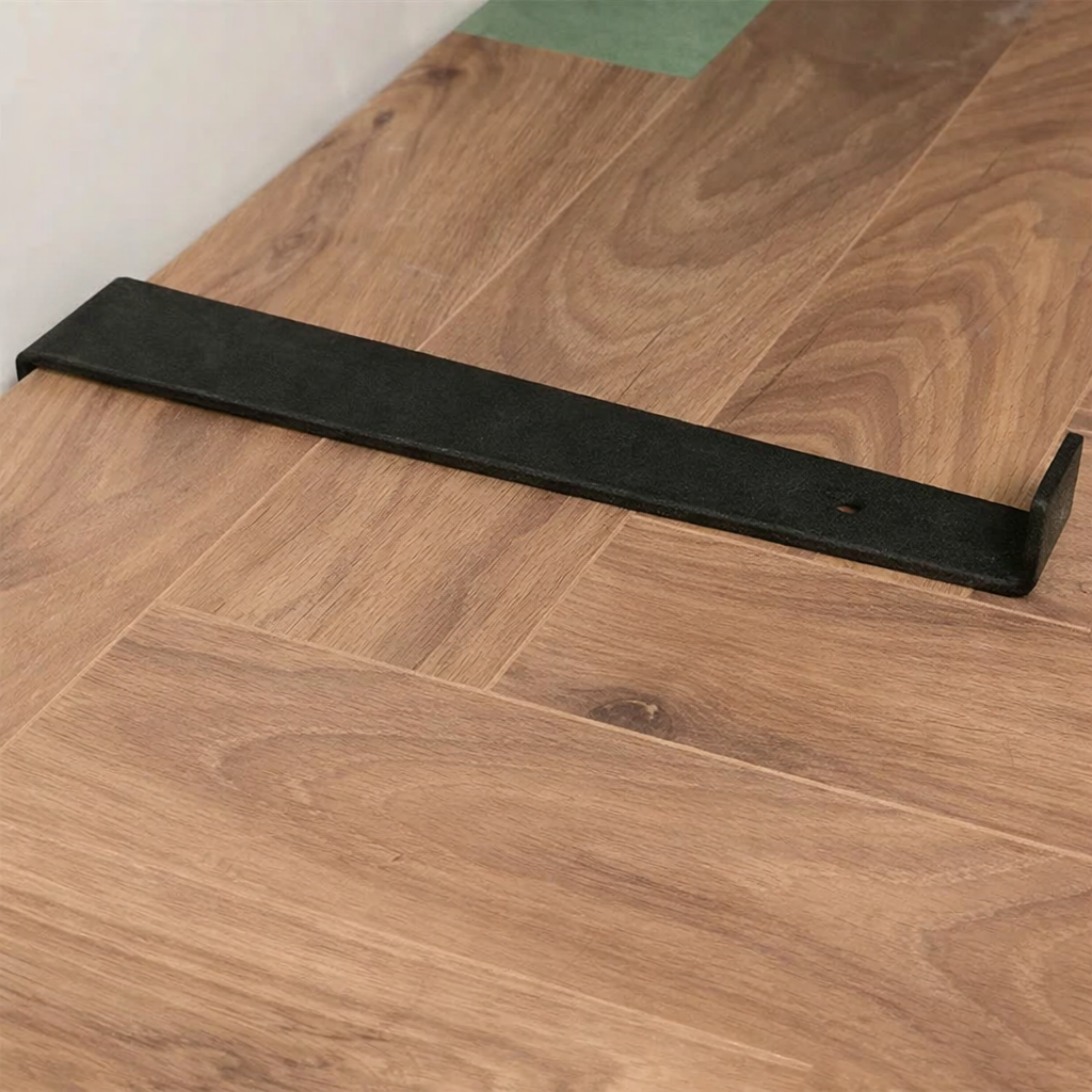 Vitrex Laminate Flooring Pull Bar | Heavy Duty Steel | Felt Pad Protection | Laminate & Hardwood Installation Tool